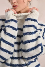 Carica l'immagine nel visualizzatore di Gallery, MOLLY BRACKEN Maglia dolcevita con righe iridescenti donna