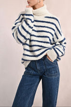 Carica l'immagine nel visualizzatore di Gallery, MOLLY BRACKEN Maglia dolcevita con righe iridescenti donna