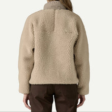 Carica l&#39;immagine nel visualizzatore di Gallery, PATAGONIA Classic Retro-X Fleece Jacket donna
