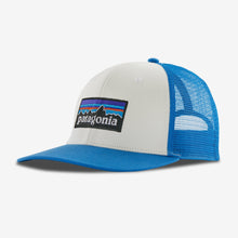 Carica l&#39;immagine nel visualizzatore di Gallery, PATAGONIA P-6 Logo Trucker Cappello unisex
