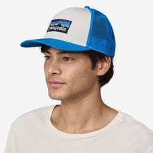 Carica l&#39;immagine nel visualizzatore di Gallery, PATAGONIA P-6 Logo Trucker Cappello unisex
