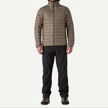 Carica l&#39;immagine nel visualizzatore di Gallery, PATAGONIA Down Sweater Insulated Jacket piumino uomo
