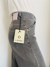 Carica l&#39;immagine nel visualizzatore di Gallery, LATINO&#39; JEANS Diana Jeans grigio donna
