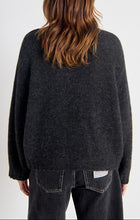 Carica l'immagine nel visualizzatore di Gallery, AMERICAN VINTAGE Maglia scollo a V East donna
