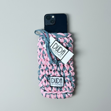 Carica l&#39;immagine nel visualizzatore di Gallery, DUDA STITCHES Custodia fatta a mano donna
