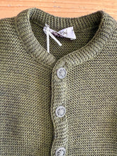 Carica l'immagine nel visualizzatore di Gallery, CREAZIONI CHIC Giacca in maglia abbottonata tirolese bimba
