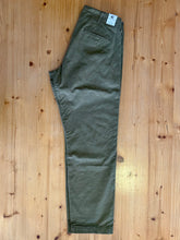 Carica l'immagine nel visualizzatore di Gallery, CHESAPEAKE'S Pantalone Chino Officier uomo
