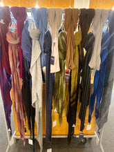 Carica l&#39;immagine nel visualizzatore di Gallery, BOTTO Sciarpa in cashmere a righe larghe unisex
