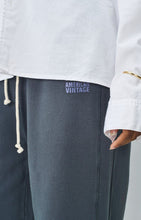 Carica l&#39;immagine nel visualizzatore di Gallery, AMERICAN VINTAGE Joggers Izubird donna
