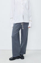 Carica l&#39;immagine nel visualizzatore di Gallery, AMERICAN VINTAGE Joggers Izubird donna
