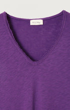 Carica l&#39;immagine nel visualizzatore di Gallery, AMERICAN VINTAGE T-shirt manica corta scollo V donna
