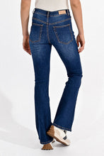 Carica l&#39;immagine nel visualizzatore di Gallery, MOLLY BRACKEN Jeans bootcut donna
