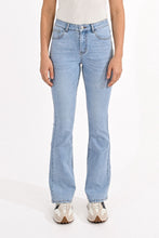 Carica l&#39;immagine nel visualizzatore di Gallery, MOLLY BRACKEN Jeans bootcut donna
