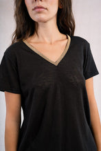 Carica l&#39;immagine nel visualizzatore di Gallery, MOLLY BRACKEN T-shirt con scollo a V iridato donna
