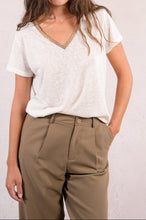 Carica l&#39;immagine nel visualizzatore di Gallery, MOLLY BRACKEN T-shirt con scollo a V iridato donna
