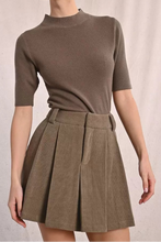 Carica l&#39;immagine nel visualizzatore di Gallery, MOLLY BRACKEN Top lupetto a costine donna
