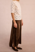 Carica l&#39;immagine nel visualizzatore di Gallery, MOLLY BRACKEN Top in pizzo semitrasparente donna
