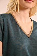 Carica l&#39;immagine nel visualizzatore di Gallery, MOLLY BRACKEN T-shirt con scollo a V dorato donna
