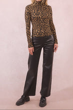 Carica l&#39;immagine nel visualizzatore di Gallery, MOLLY BRACKEN Dolcevita stampata sottile donna
