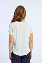 Carica l&#39;immagine nel visualizzatore di Gallery, MOLLY BRACKEN T-shirt scollo a V donna
