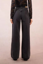 Carica l&#39;immagine nel visualizzatore di Gallery, MOLLY BRACKEN Jeans larghi con impunture donna

