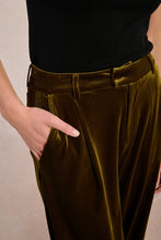 Carica l&#39;immagine nel visualizzatore di Gallery, MOLLY BRACKEN Pantaloni larghi in velluto donna
